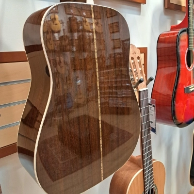 Martin D28 Custom Sunburst 1994 2